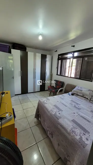 Casa com 3 quartos à venda, 121m2 em Patronato, Santa Maria - RS - imagem 7 Foto 7 de Casa com 3 quartos à venda, 121m2 em Patronato, Santa Maria - RS