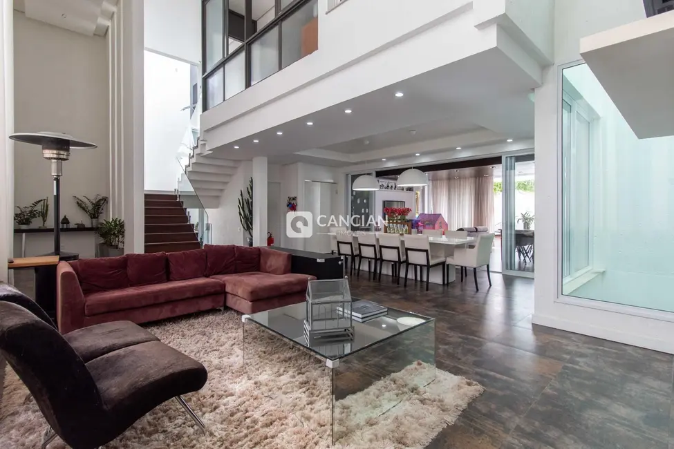 Foto 8 de Casa de Condomínio com 3 quartos à venda, 400m2 em Tomazetti, Santa Maria - RS