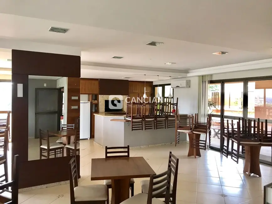 Apartamento com 3 quartos à venda, 184m2 em Centro, Santa Maria - RS - imagem 3 Foto 3 de Apartamento com 3 quartos à venda, 184m2 em Centro, Santa Maria - RS