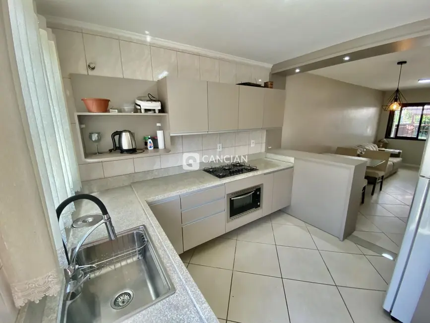 Casa com 3 quartos à venda, 87m2 em Nossa Senhora Medianeira, Santa Maria - RS - imagem 7 Foto 7 de Casa com 3 quartos à venda, 87m2 em Nossa Senhora Medianeira, Santa Maria - RS