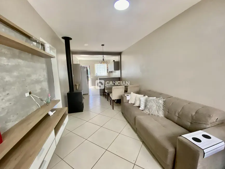 Casa com 3 quartos à venda, 87m2 em Nossa Senhora Medianeira, Santa Maria - RS - imagem 3 Foto 3 de Casa com 3 quartos à venda, 87m2 em Nossa Senhora Medianeira, Santa Maria - RS