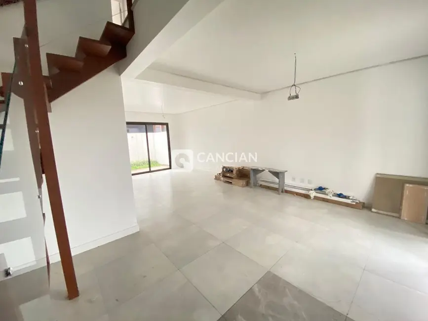 Casa com 3 quartos à venda, 116m2 em São José, Santa Maria - RS - imagem 4 Foto 4 de Casa com 3 quartos à venda, 116m2 em São José, Santa Maria - RS