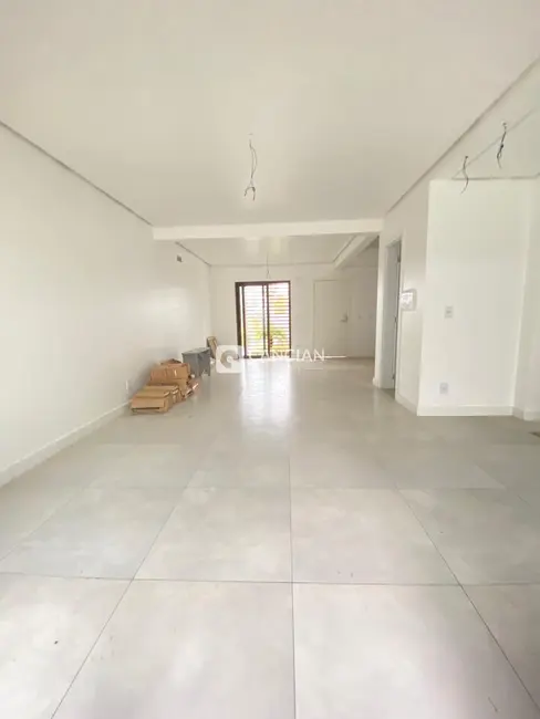 Casa com 3 quartos à venda, 116m2 em São José, Santa Maria - RS - imagem 6 Foto 6 de Casa com 3 quartos à venda, 116m2 em São José, Santa Maria - RS