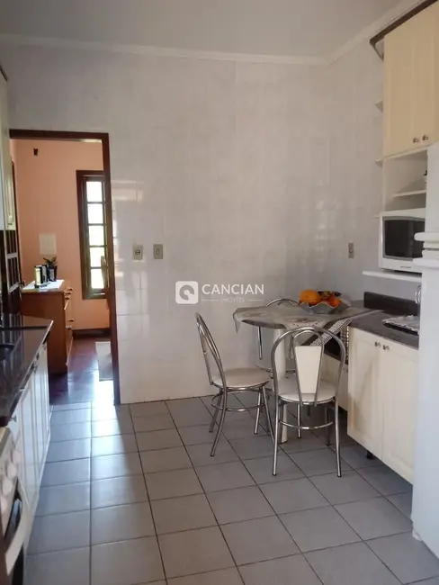 Foto 6 de Casa com 4 quartos à venda, 183m2 em Campestre do Menino Deus, Santa Maria - RS