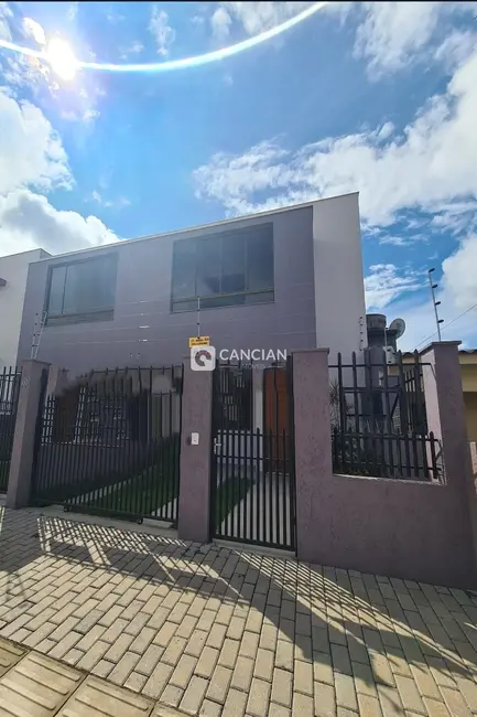 Foto 2 de Casa com 2 quartos à venda, 75m2 em Camobi, Santa Maria - RS