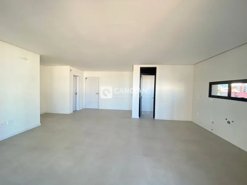 Foto 7 de Apartamento com 3 quartos à venda, 149m2 em Nossa Senhora Medianeira, Santa Maria - RS