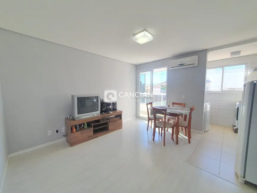 Foto 2 de Apartamento com 2 quartos à venda, 58m2 em Camobi, Santa Maria - RS