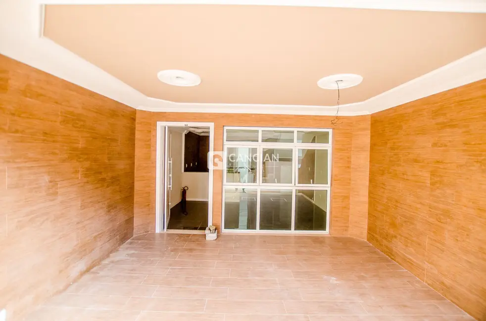 Foto 2 de Casa com 2 quartos à venda, 100m2 em São José, Santa Maria - RS
