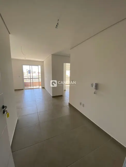 Foto 3 de Apartamento com 2 quartos à venda, 60m2 em Camobi, Santa Maria - RS