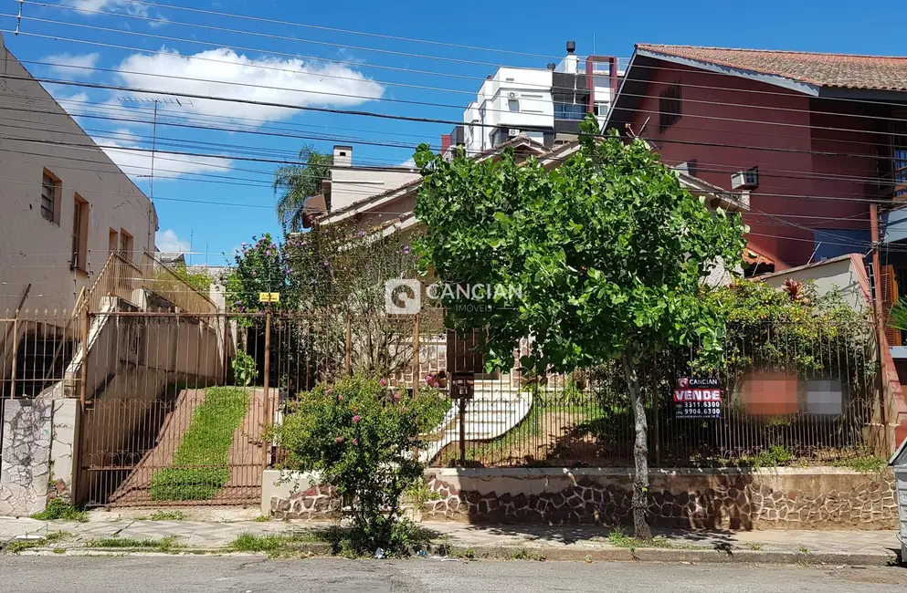Foto 1 de Casa com 7 quartos à venda, 300m2 em Nossa Senhora de Fátima, Santa Maria - RS