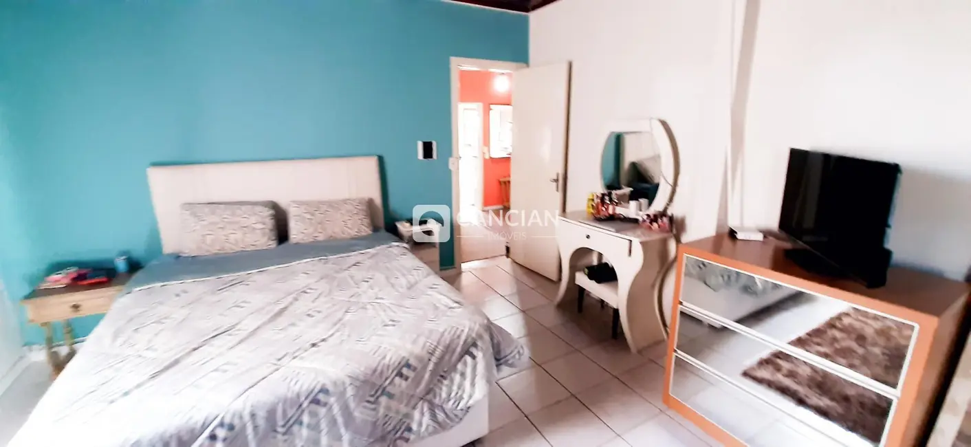 Casa com 3 quartos à venda, 151m2 em Pinheiro Machado, Santa Maria - RS - imagem 6 Foto 6 de Casa com 3 quartos à venda, 151m2 em Pinheiro Machado, Santa Maria - RS