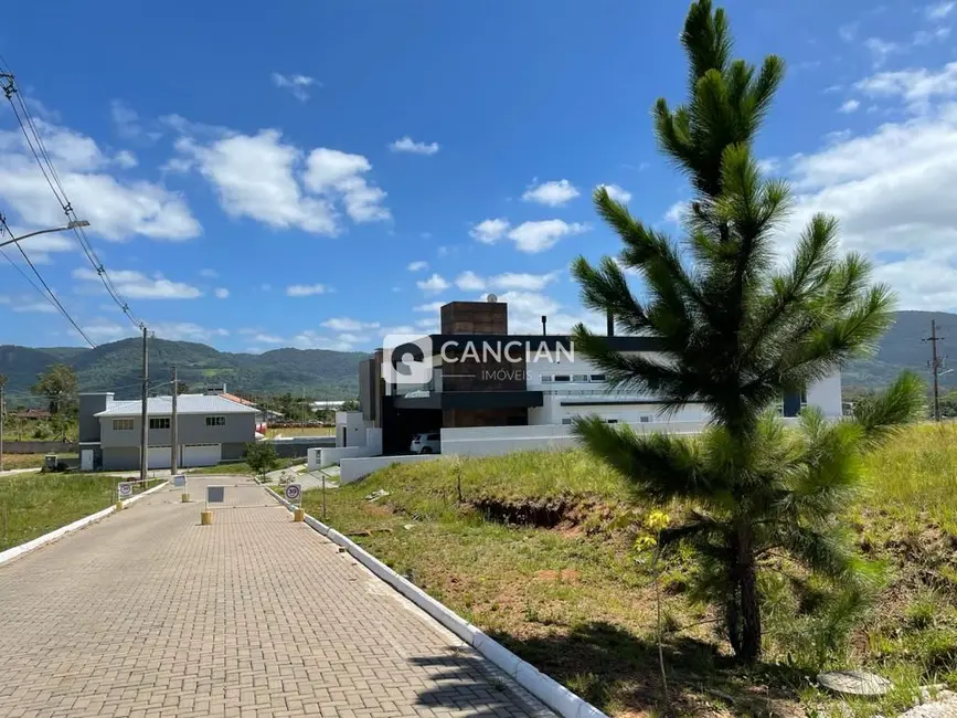 Foto 2 de Terreno / Lote à venda, 405m2 em Camobi, Santa Maria - RS