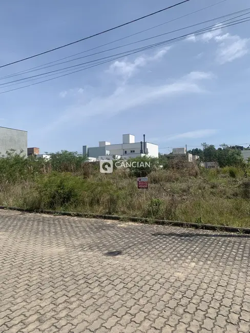 Foto 1 de Terreno / Lote à venda, 354m2 em São José, Santa Maria - RS