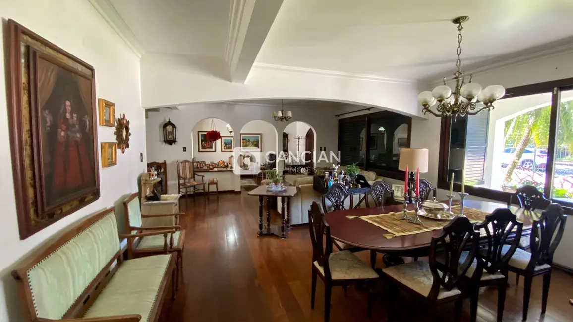 Casa com 5 quartos para alugar, 358m2 em Nossa Senhora de Lourdes, Santa Maria - RS - imagem 6 Foto 6 de Casa com 5 quartos para alugar, 358m2 em Nossa Senhora de Lourdes, Santa Maria - RS