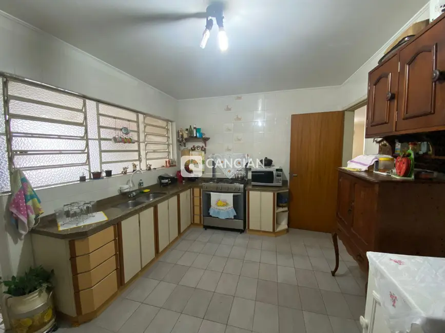 Foto 7 de Apartamento com 3 quartos à venda, 174m2 em Nossa Senhora de Fátima, Santa Maria - RS