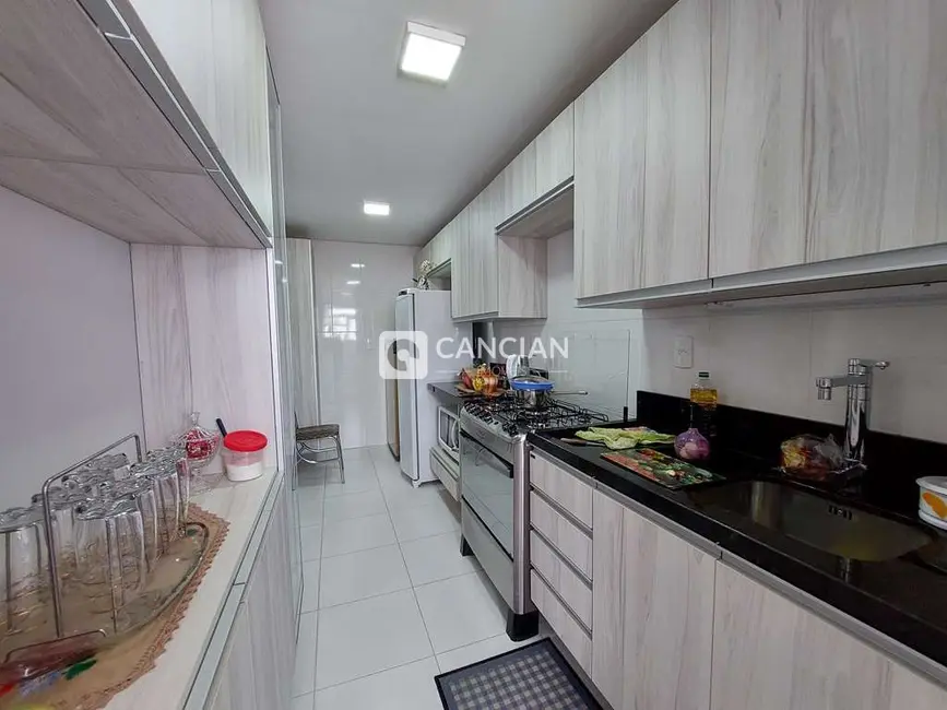 Foto 5 de Apartamento com 3 quartos à venda, 89m2 em Uglione, Santa Maria - RS