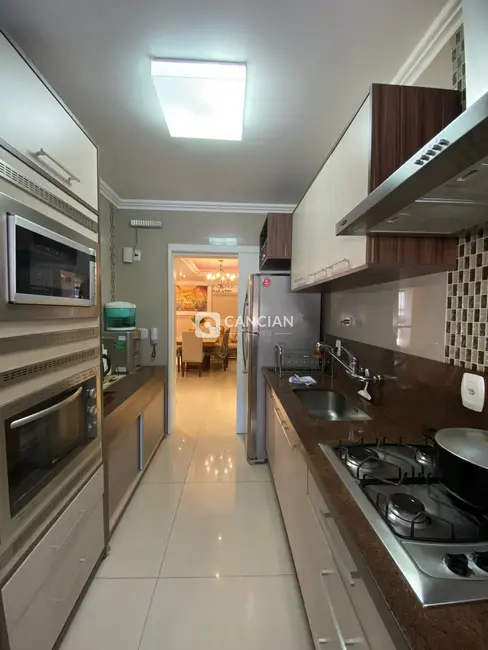 Foto 9 de Apartamento com 3 quartos à venda, 114m2 em Centro, Santa Maria - RS