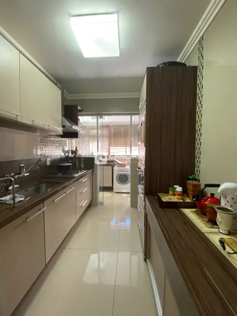 Foto 8 de Apartamento com 3 quartos à venda, 114m2 em Centro, Santa Maria - RS
