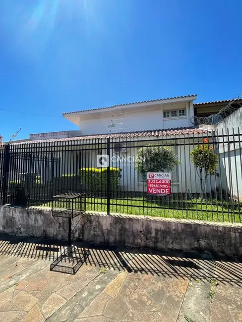 Foto 2 de Casa com 4 quartos à venda, 285m2 em Camobi, Santa Maria - RS