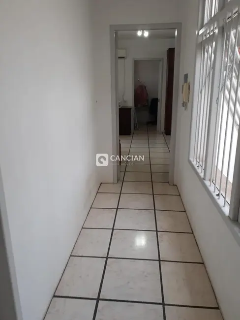 Casa com 4 quartos à venda, 285m2 em Camobi, Santa Maria - RS - imagem 8 Foto 8 de Casa com 4 quartos à venda, 285m2 em Camobi, Santa Maria - RS