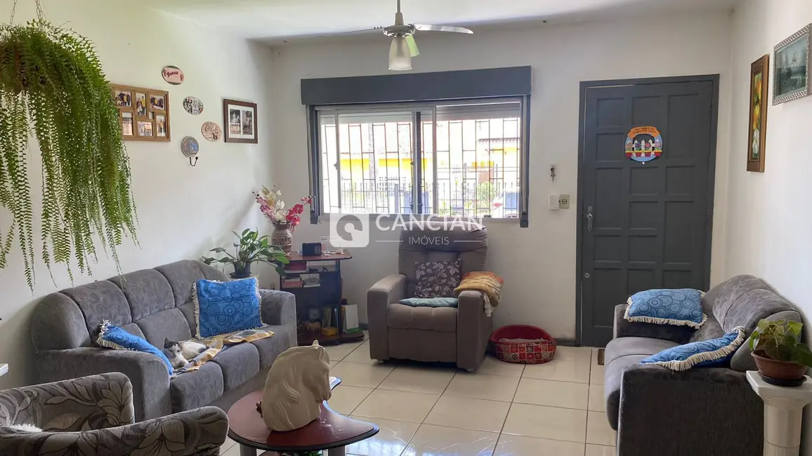 Casa com 3 quartos à venda, 169m2 em Dom Antônio Reis, Santa Maria - RS - imagem 3 Foto 3 de Casa com 3 quartos à venda, 169m2 em Dom Antônio Reis, Santa Maria - RS