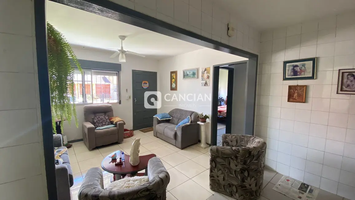 Casa com 3 quartos à venda, 169m2 em Dom Antônio Reis, Santa Maria - RS - imagem 4 Foto 4 de Casa com 3 quartos à venda, 169m2 em Dom Antônio Reis, Santa Maria - RS