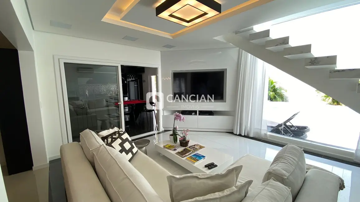 Foto 8 de Casa de Condomínio com 3 quartos à venda, 220m2 em Tomazetti, Santa Maria - RS