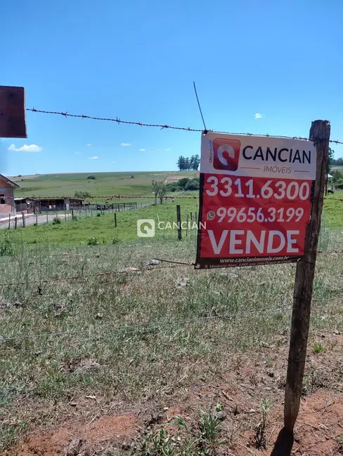 Foto 5 de Terreno / Lote à venda, 450m2 em Santa Maria - RS