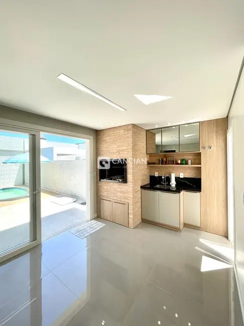 Casa com 3 quartos à venda, 175m2 em Camobi, Santa Maria - RS - imagem 9 Foto 9 de Casa com 3 quartos à venda, 175m2 em Camobi, Santa Maria - RS