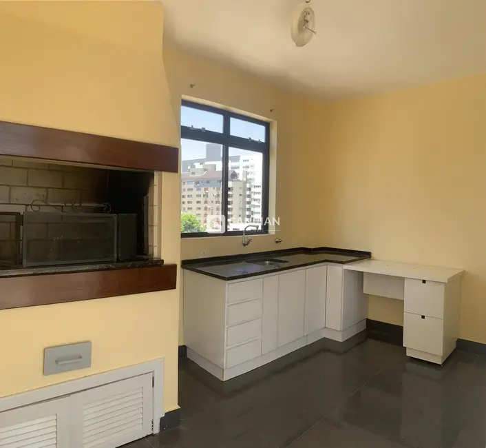 Foto 4 de Cobertura com 4 quartos à venda, 247m2 em Centro, Santa Maria - RS