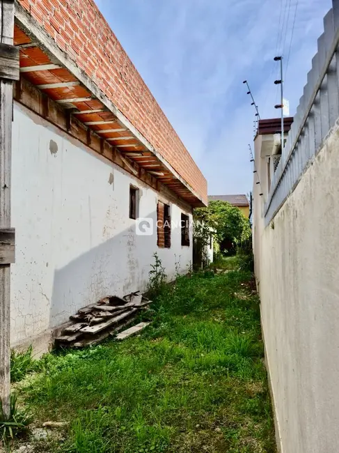 Foto 2 de Casa com 3 quartos à venda, 81m2 em Nossa Senhora do Rosário, Santa Maria - RS