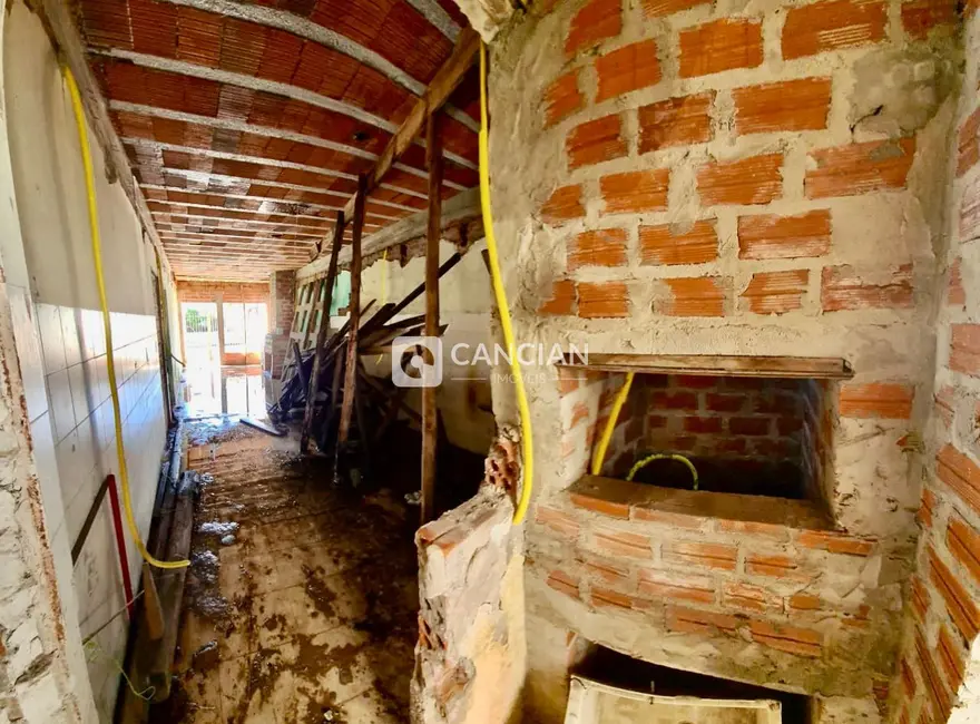 Casa com 3 quartos à venda, 81m2 em Nossa Senhora do Rosário, Santa Maria - RS - imagem 4 Foto 4 de Casa com 3 quartos à venda, 81m2 em Nossa Senhora do Rosário, Santa Maria - RS