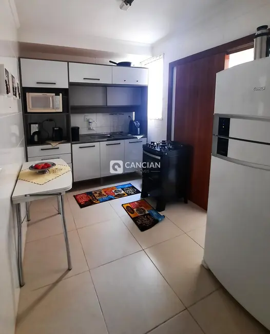 Foto 3 de Apartamento com 3 quartos à venda, 81m2 em São José, Santa Maria - RS