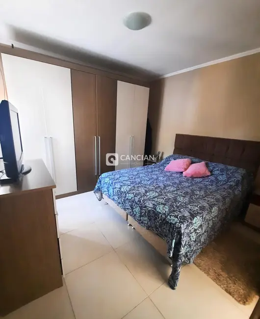 Foto 7 de Apartamento com 3 quartos à venda, 81m2 em São José, Santa Maria - RS