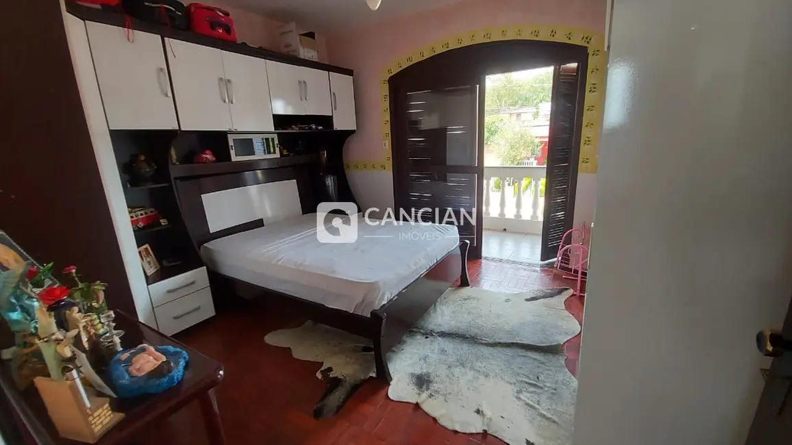 Casa com 4 quartos à venda, 300m2 em Dom Antônio Reis, Santa Maria - RS - imagem 9 Foto 9 de Casa com 4 quartos à venda, 300m2 em Dom Antônio Reis, Santa Maria - RS