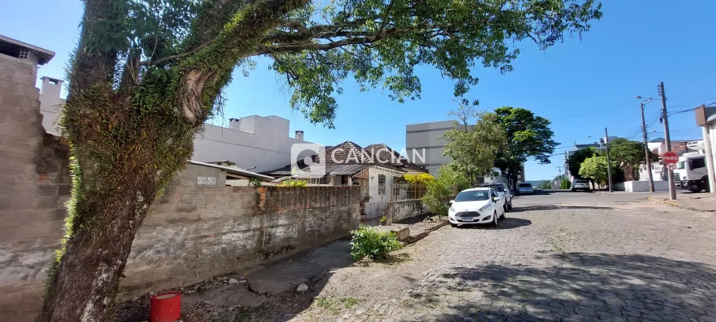 Casa com 2 quartos à venda, 70m2 em Menino Jesus, Santa Maria - RS - imagem 4 Foto 4 de Casa com 2 quartos à venda, 70m2 em Menino Jesus, Santa Maria - RS