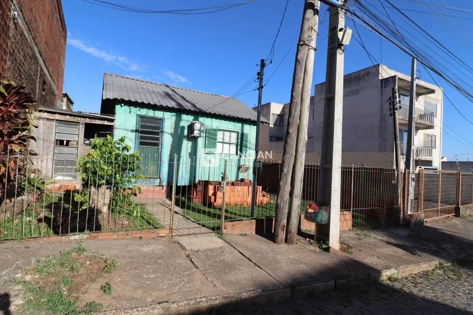 Foto 1 de Terreno / Lote com 2 quartos à venda, 300m2 em São João, Santa Maria - RS