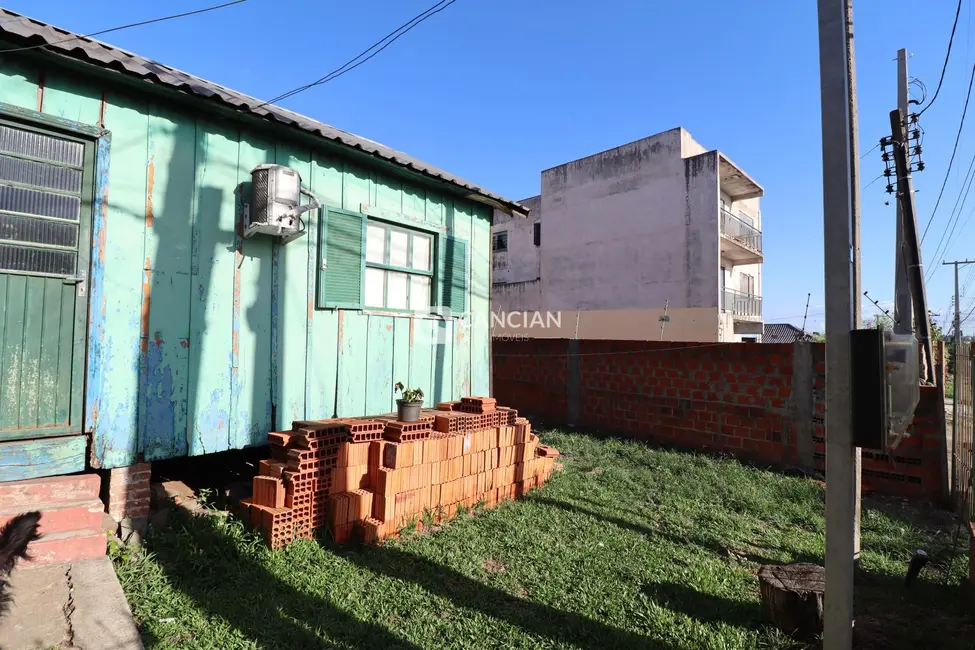 Foto 3 de Terreno / Lote com 2 quartos à venda, 300m2 em São João, Santa Maria - RS