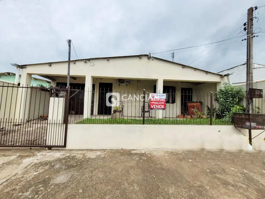 Foto 1 de Casa com 2 quartos à venda, 63m2 em Tancredo Neves, Santa Maria - RS