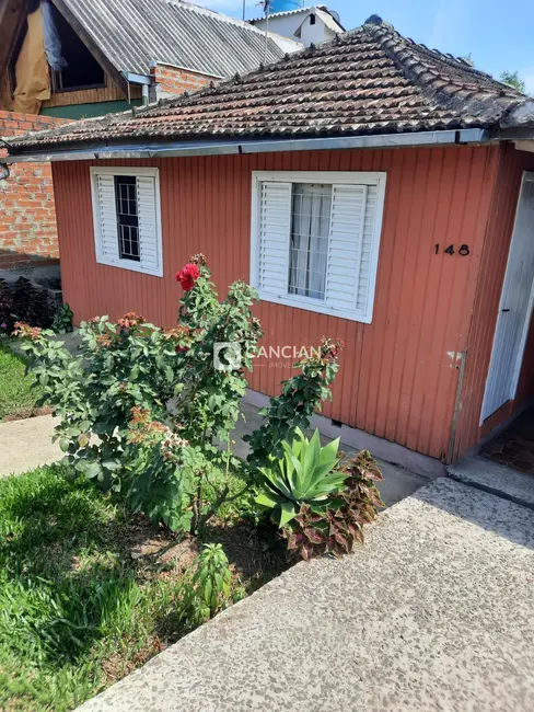 Casa com 2 quartos à venda, 65m2 em Camobi, Santa Maria - RS - imagem 1 Foto 1 de Casa com 2 quartos à venda, 65m2 em Camobi, Santa Maria - RS