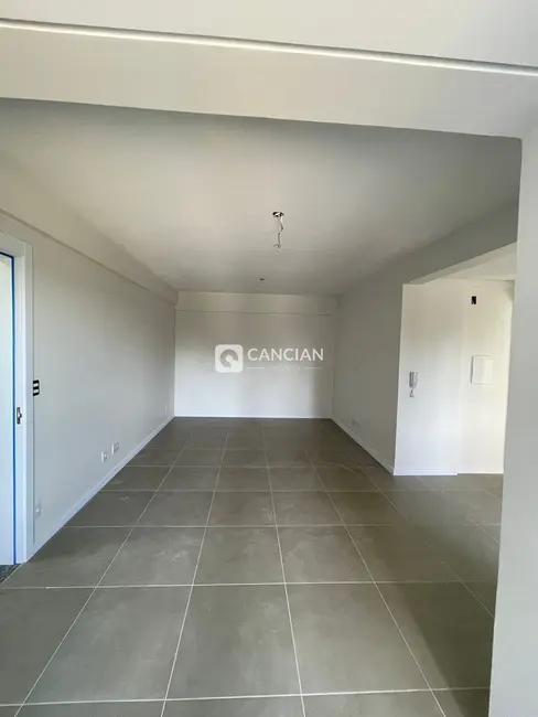 Foto 3 de Apartamento com 2 quartos à venda, 72m2 em Nossa Senhora das Dores, Santa Maria - RS