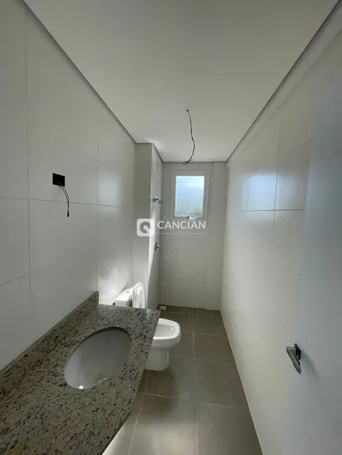 Foto 5 de Apartamento com 2 quartos à venda, 72m2 em Nossa Senhora das Dores, Santa Maria - RS
