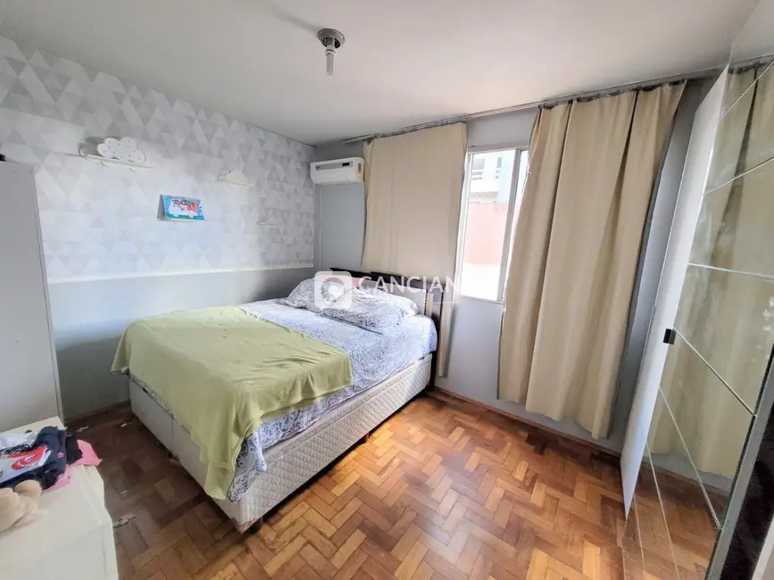Foto 7 de Apartamento com 3 quartos à venda, 133m2 em Bonfim, Santa Maria - RS