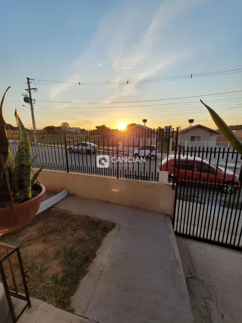 Foto 1 de Casa com 2 quartos à venda, 49m2 em Pinheiro Machado, Santa Maria - RS