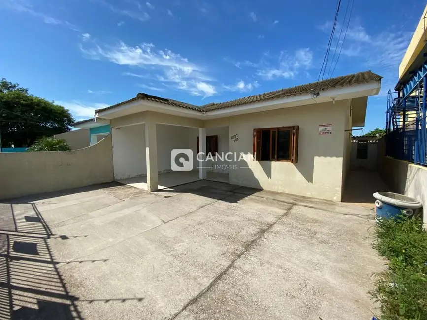 Foto 1 de Casa com 2 quartos à venda, 84m2 em São João, Santa Maria - RS
