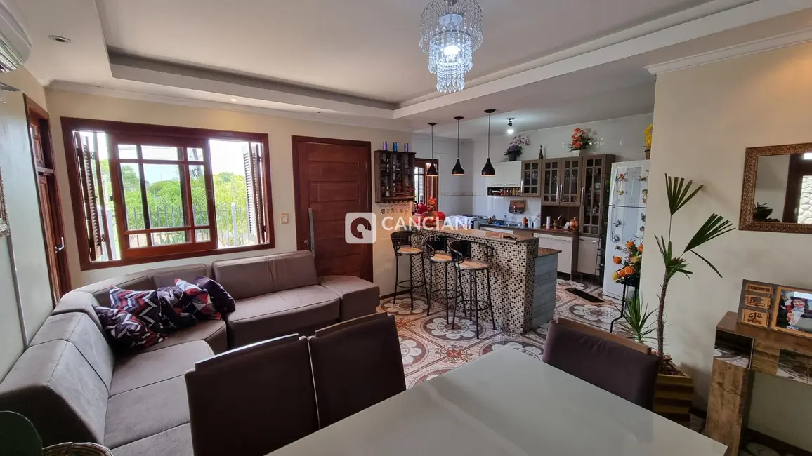 Casa com 3 quartos à venda, 140m2 em Patronato, Santa Maria - RS - imagem 3 Foto 3 de Casa com 3 quartos à venda, 140m2 em Patronato, Santa Maria - RS