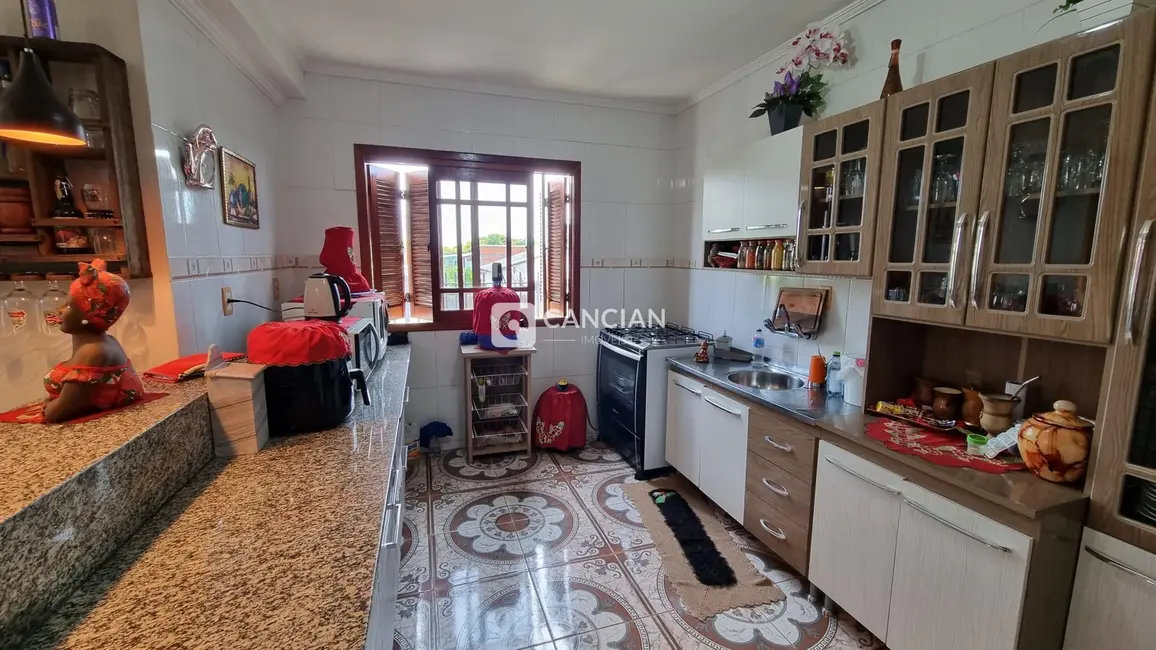 Casa com 3 quartos à venda, 140m2 em Patronato, Santa Maria - RS - imagem 8 Foto 8 de Casa com 3 quartos à venda, 140m2 em Patronato, Santa Maria - RS