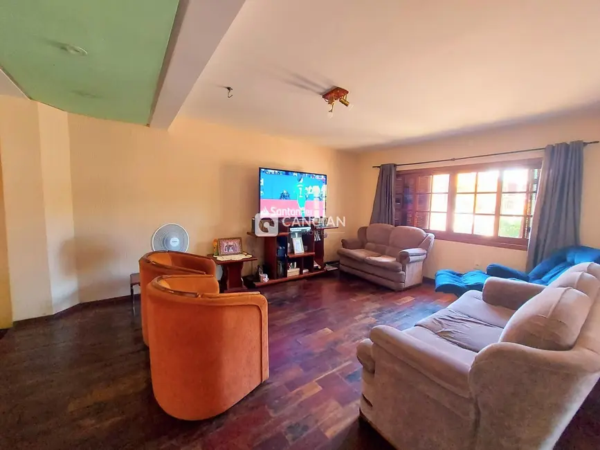 Foto 8 de Casa com 4 quartos à venda, 325m2 em Dom Antônio Reis, Santa Maria - RS