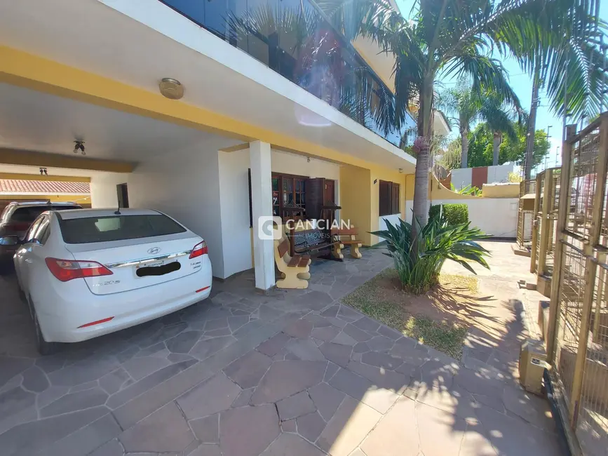 Foto 3 de Casa com 4 quartos à venda, 325m2 em Dom Antônio Reis, Santa Maria - RS