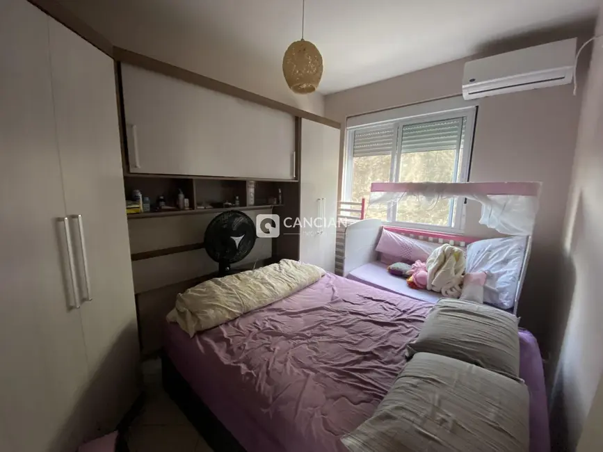 Foto 5 de Apartamento com 2 quartos à venda, 48m2 em Nossa Senhora Medianeira, Santa Maria - RS